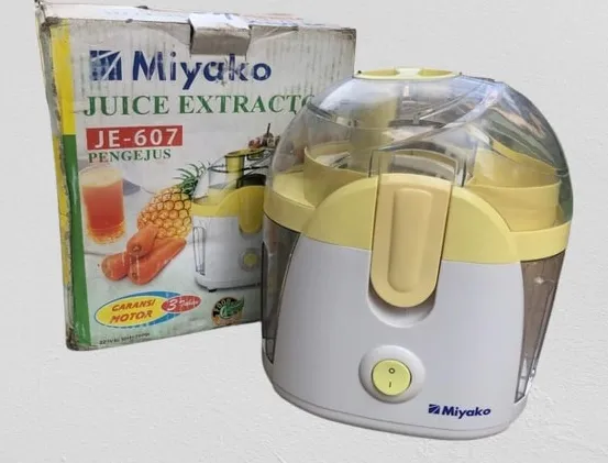 Miyako Juicer JE-607