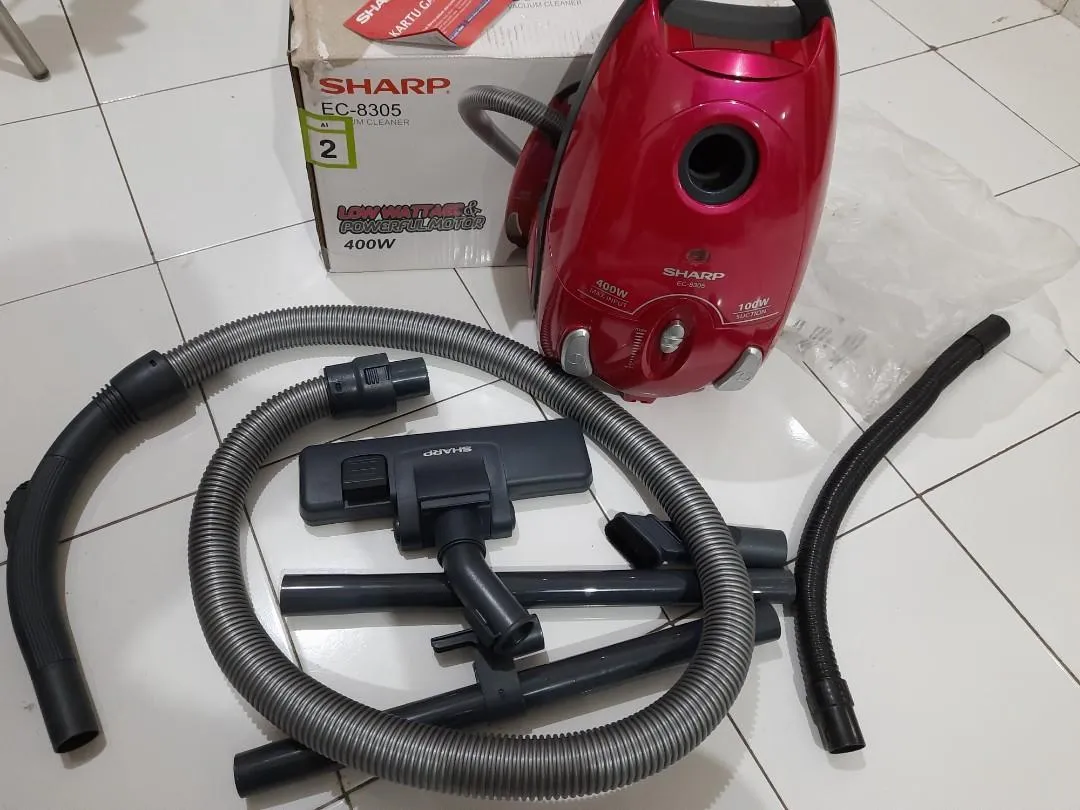 SHARP Vacuum Cleaner EC-8305